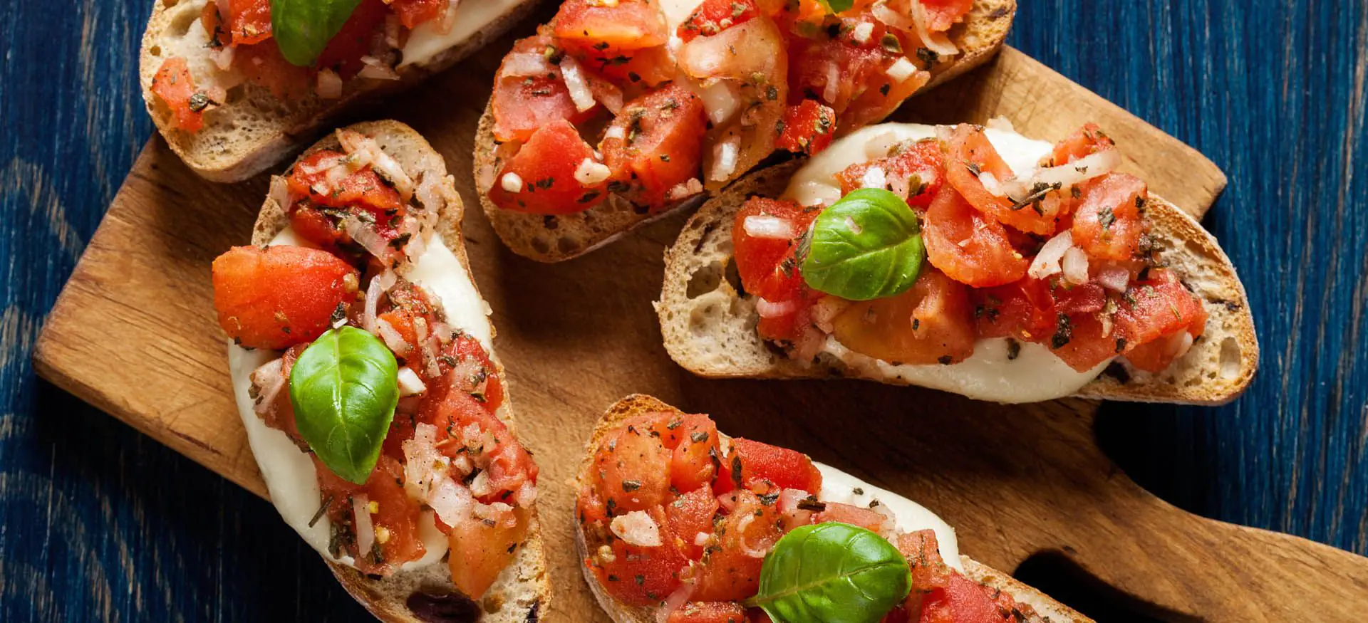 Focaccia e Bruschetta com Cocinero Azeite Extra Virgem