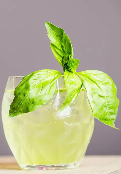 Caipirinha com Cocinero Limão Espremido